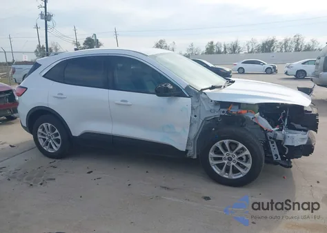 2021 Ford Escape Se Hybrid z USA, uszkodzony, nr VIN 1FMCU9BZ8MUA82801